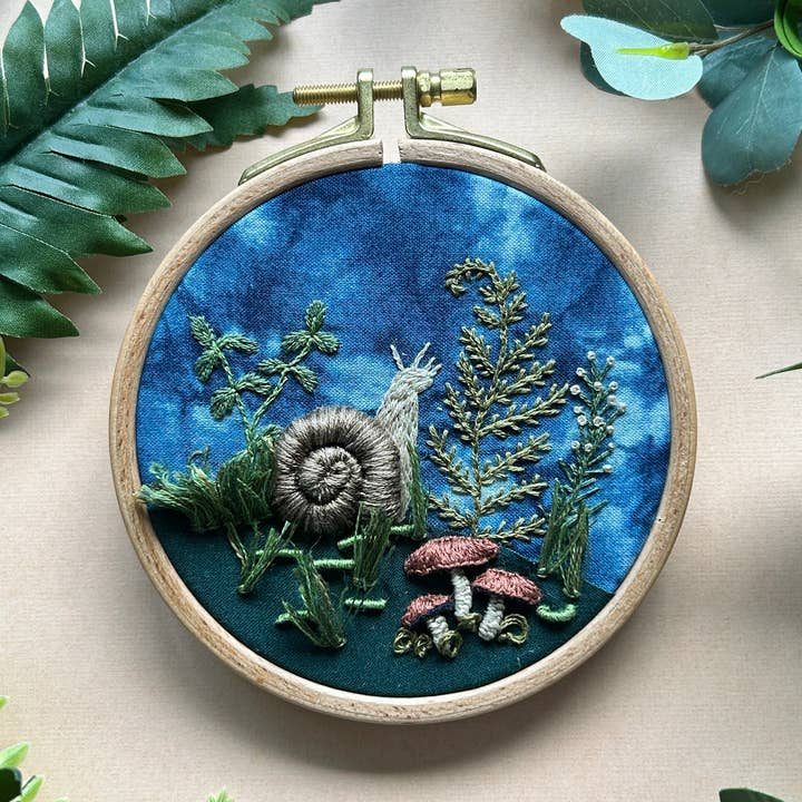 3D Woodland Snail Advanced Embroidery Kit