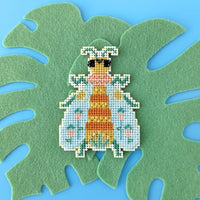 Blooming Bugs Bee Cross Stitch Kit Kit Benzie Design