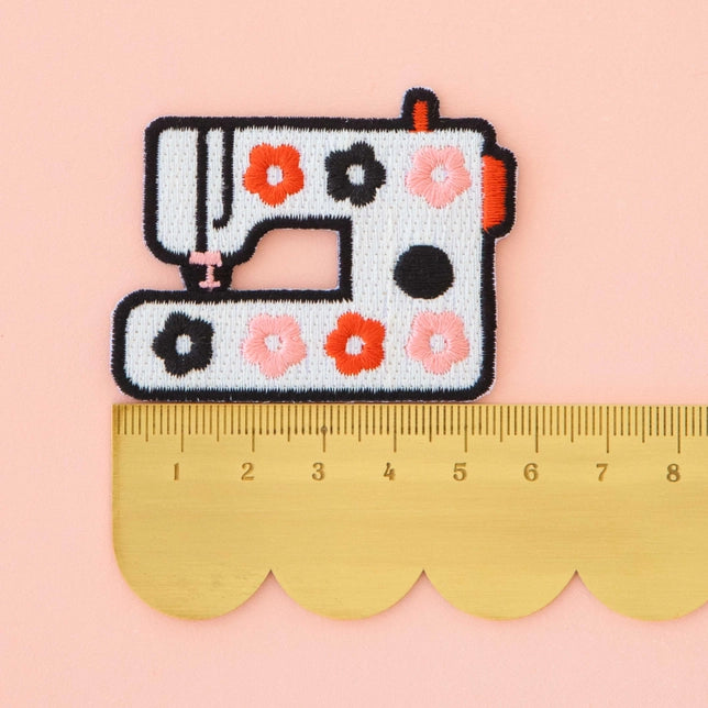 Daisy Sewing Machine Iron-On Patch Sarah Hearts