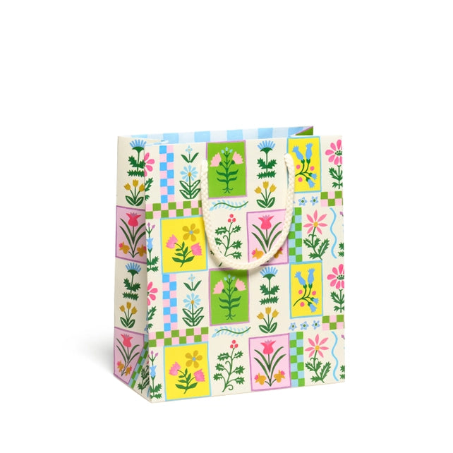Retro Flower Medium Gift Bag Gift Wrap Red Cap Cards